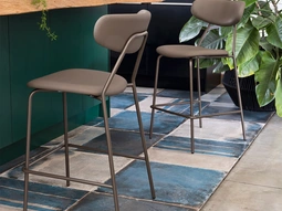 Lisca Stool